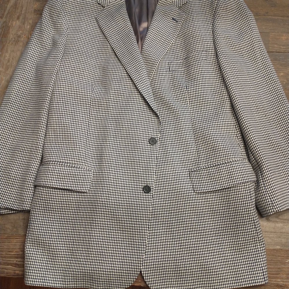 Brooks Brothers Black and White Wool Houndstooth Blazer